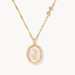 Kendra Scott x LoveShackFancy Daphne Gold Locket Necklace in Marie Pink Blooming